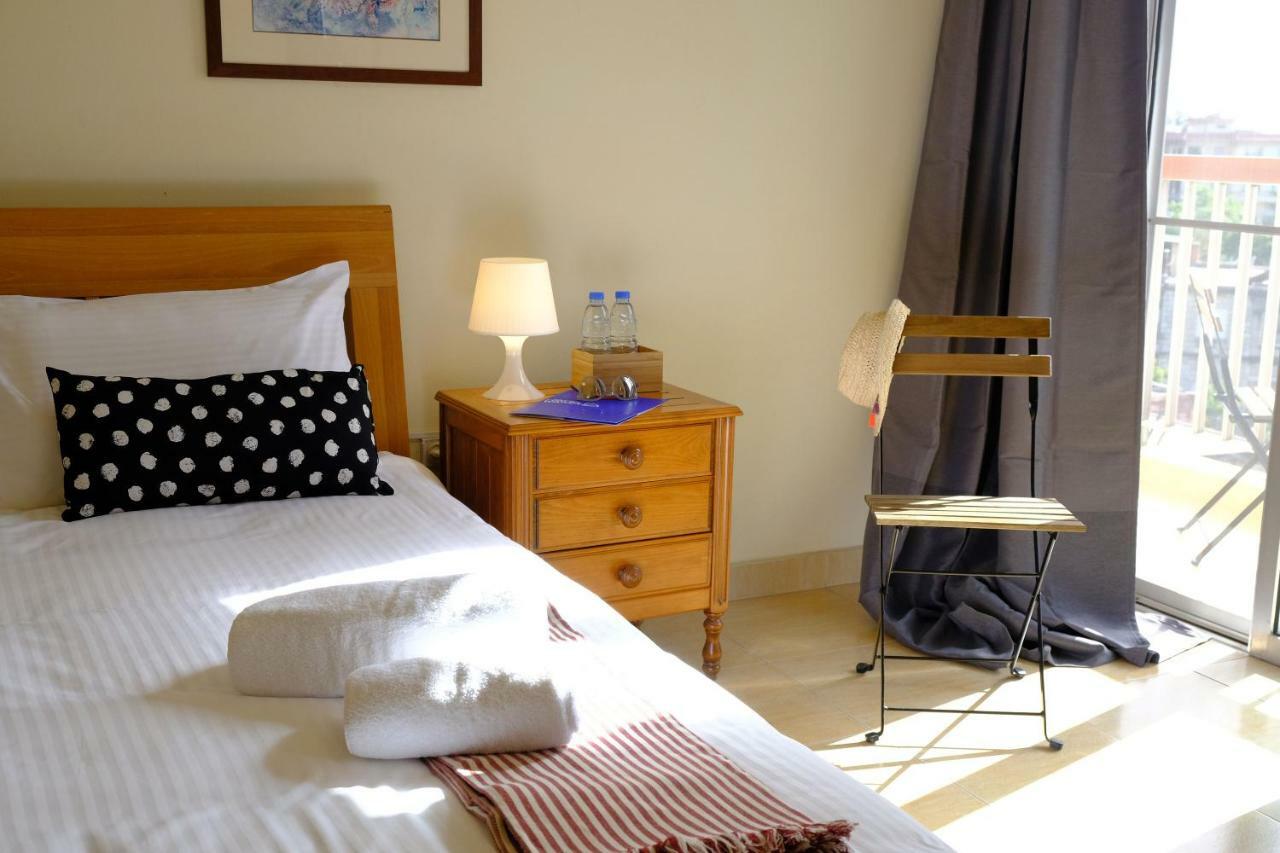 Hotel Wakim Броумана Екстериор снимка